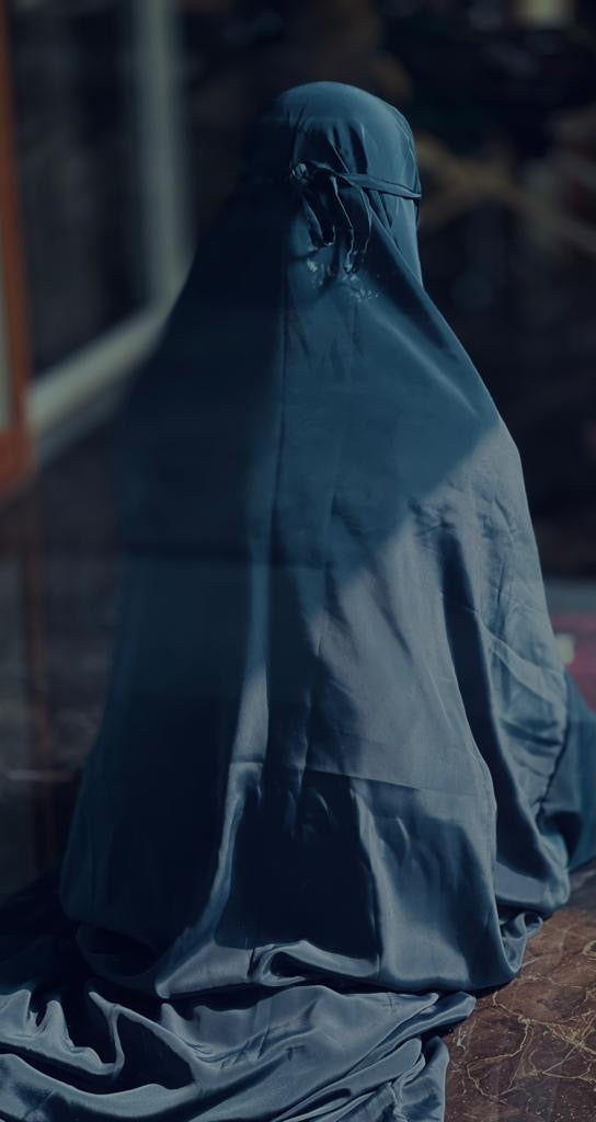 السماوات : Dark Sky Luxe Solid Prayer Dress