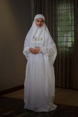 Zuhuur Timeless Cotton Prayer Dress