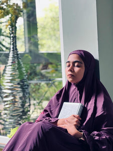 البرقوق Plum Luxe Solid Prayer Dress
