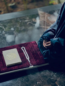 السماوات : Dark Sky Luxe Solid Prayer Dress