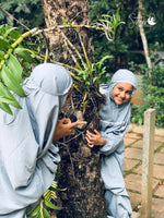 Load image into Gallery viewer, Foamy Blue Kids Prayer Dress
