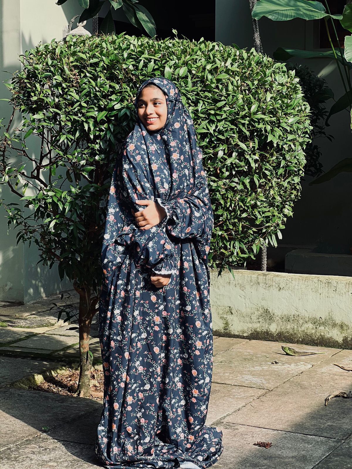 Nosheen Navy Blue Florals Prayer Dress