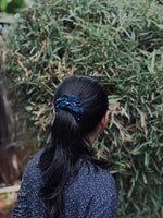 Load image into Gallery viewer, Scrunchies
