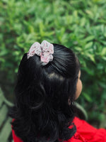 Load image into Gallery viewer, Scrunchies
