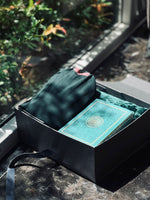 Load image into Gallery viewer, Bottle Green Gift Sets With Premium Box
